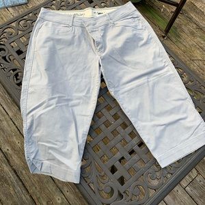 Eddie Bauer cotton Capri pants. Size 18